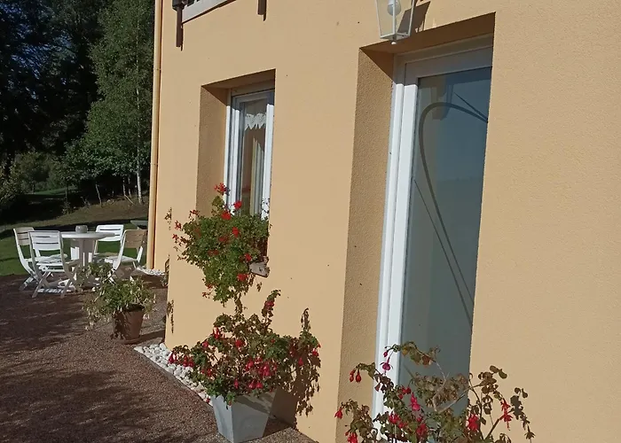 公寓 A La Montagne Avec Cheminee, Wifi Et Joli Terrain - Fr-1-589-179