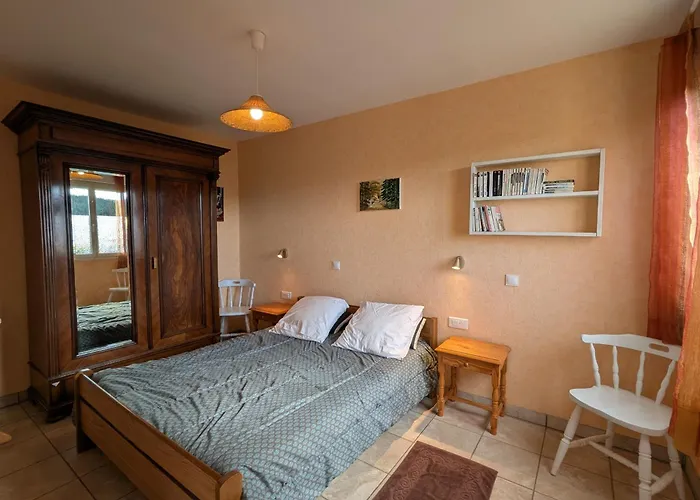 A La Montagne Avec Cheminee, Wifi Et Joli Terrain - Fr-1-589-179 *